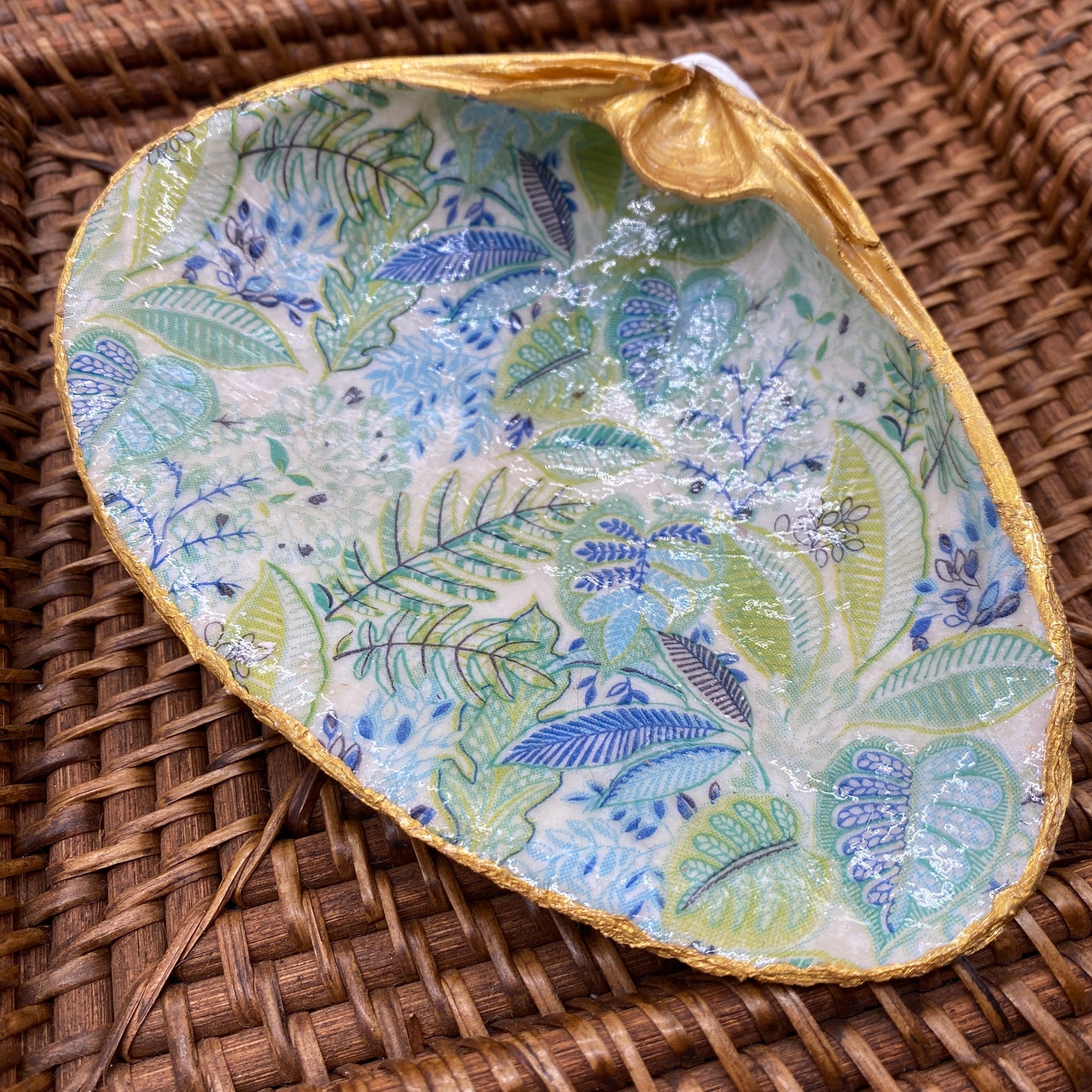 Large Clam Shell Gilded Decoupage, Trinket Dish, Jewelry Tray, Gift, Ornament, Event Favor