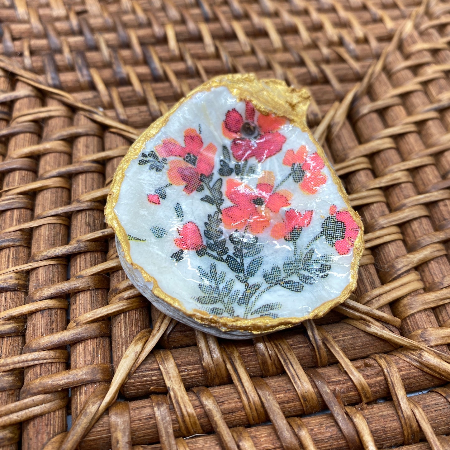 Small Oyster Shell Gilded Decoupage, Trinket Dish, Jewelry Tray, Gift, Ornament, Event Favor