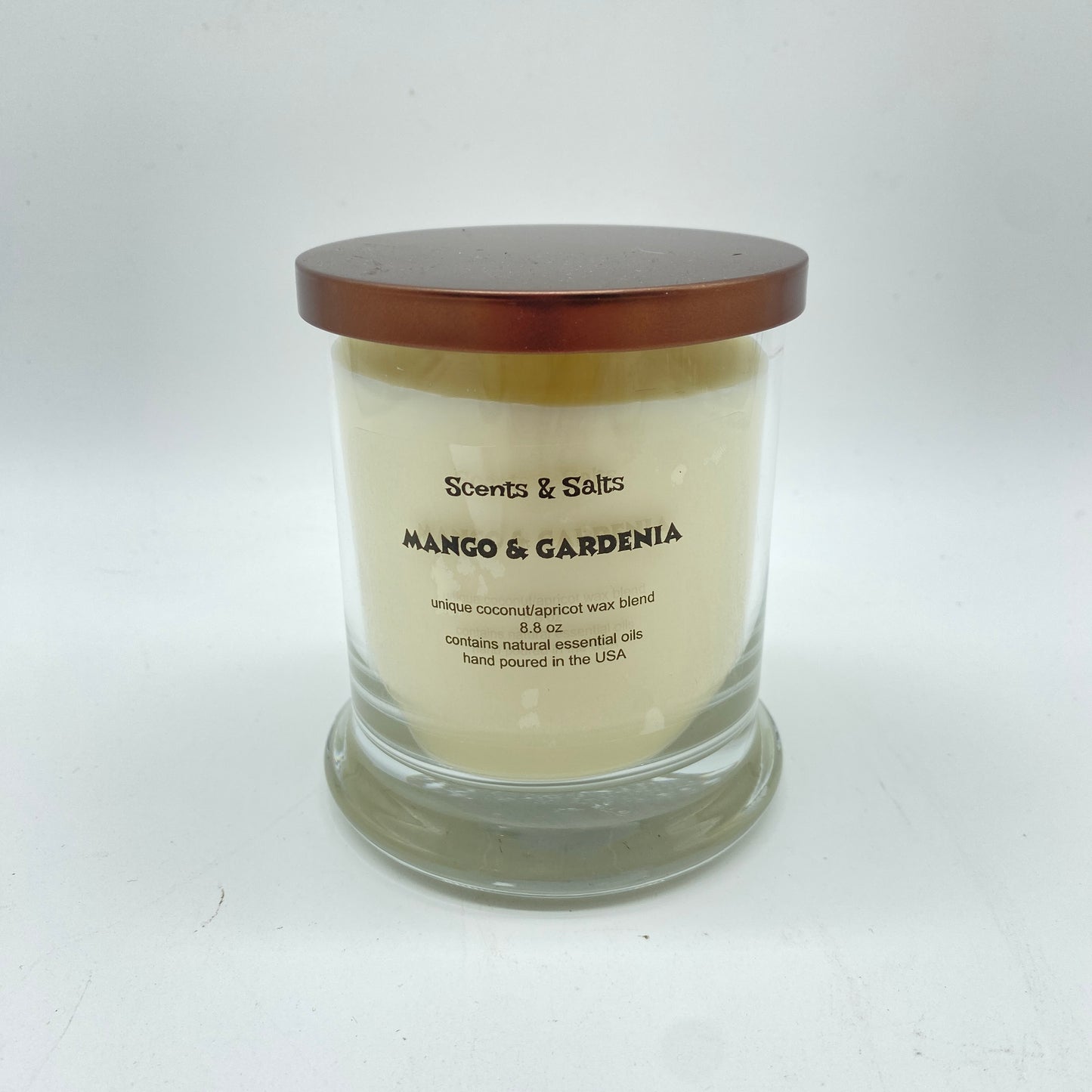 Scents and Salts Hand Poured Candle - Mango and Gardenia