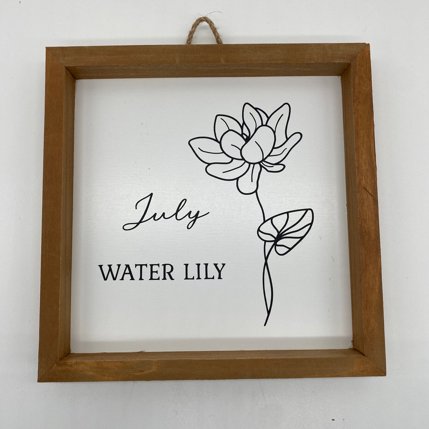 Birth Month Flower Sign - July, Water Lily