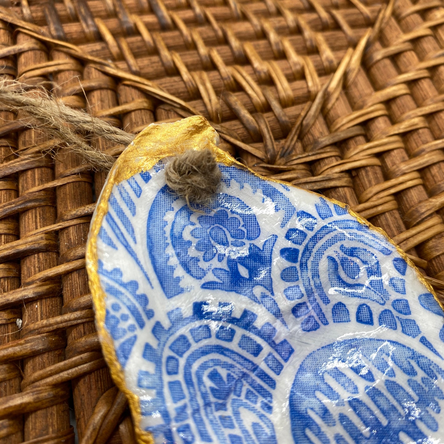 Small Oyster Shell Gilded Decoupage, Trinket Dish, Jewelry Tray, Gift, Ornament, Event Favor