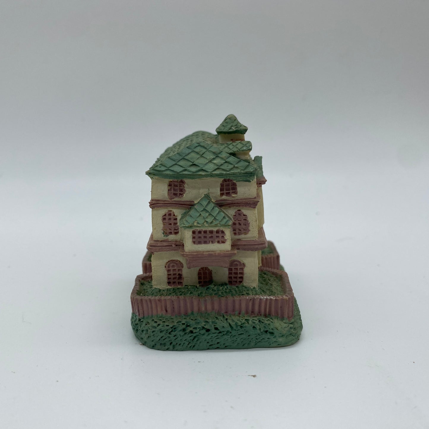Enesco Home Figurine