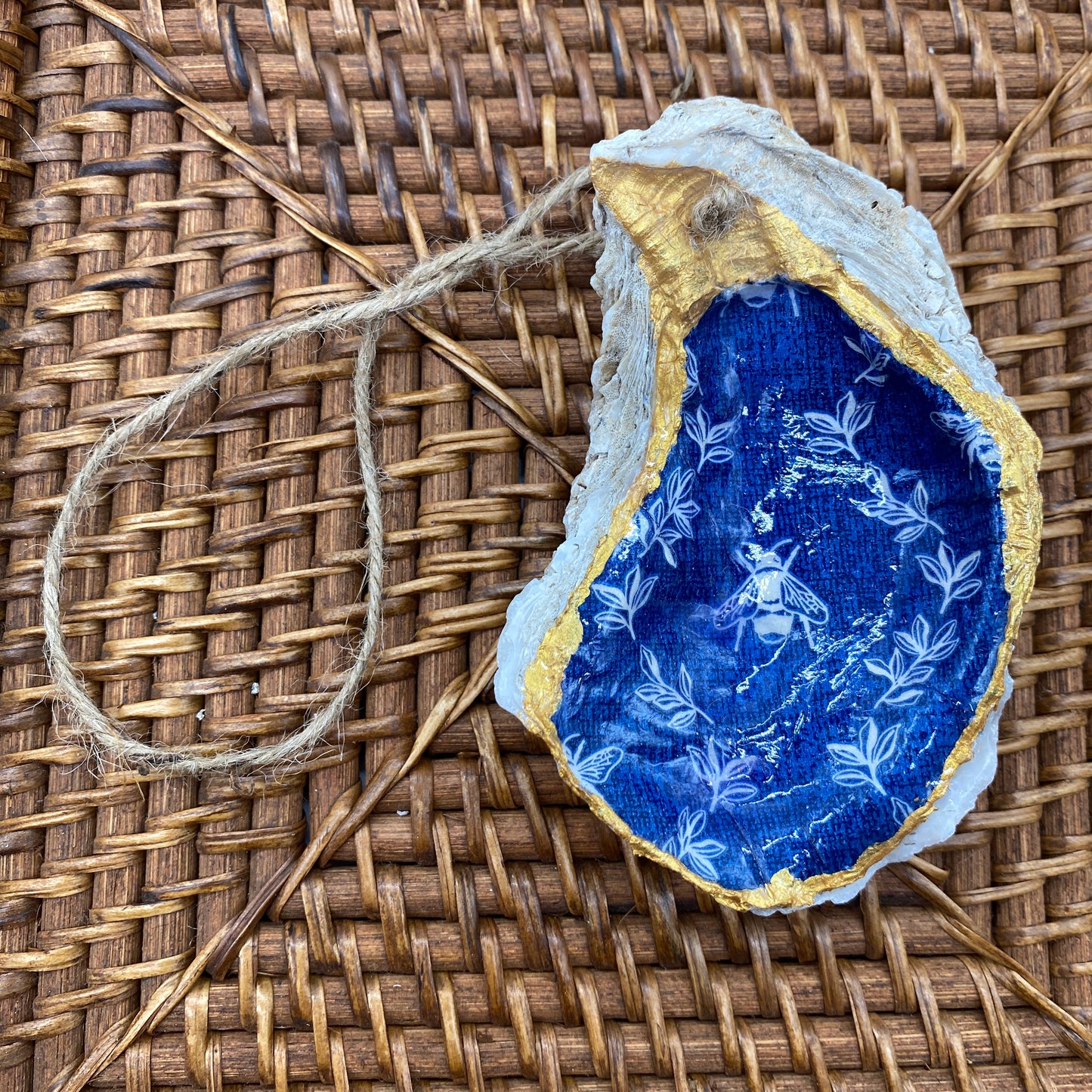 Medium Oyster Shell Gilded Decoupage, Trinket Dish, Jewelry Tray, Gift, Ornament, Event Favor