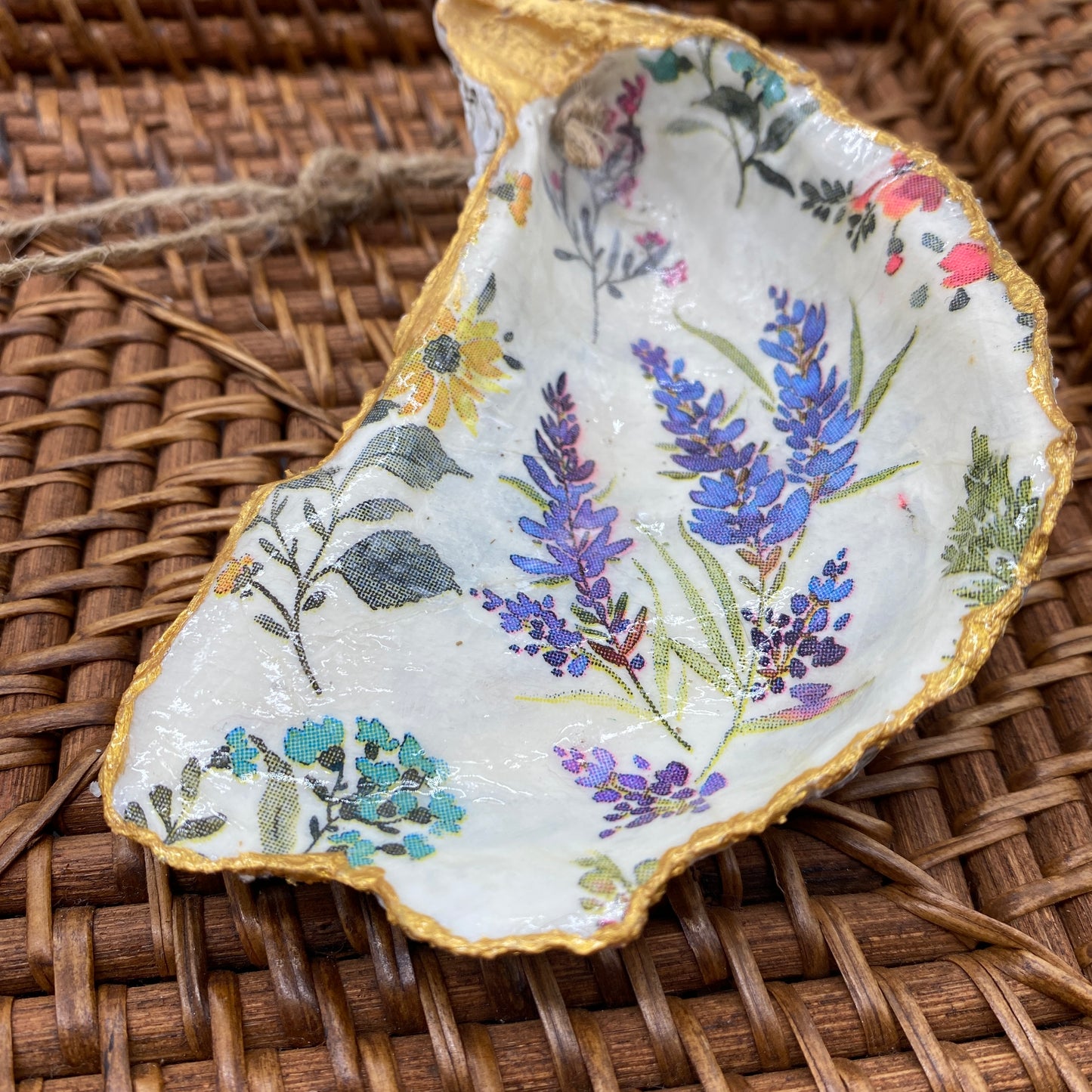 Medium Oyster Shell Gilded Decoupage, Trinket Dish, Jewelry Tray, Gift, Ornament, Event Favor