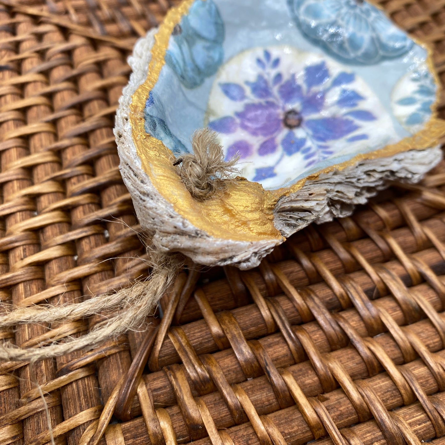 Medium Oyster Shell Gilded Decoupage, Trinket Dish, Jewelry Tray, Gift, Ornament, Event Favor