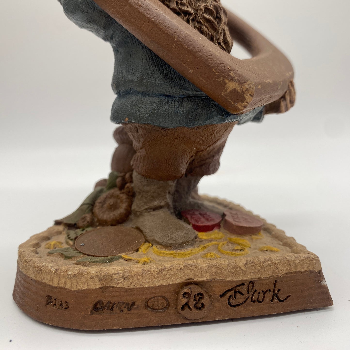 Tom Clark Gnome - Barney Heart