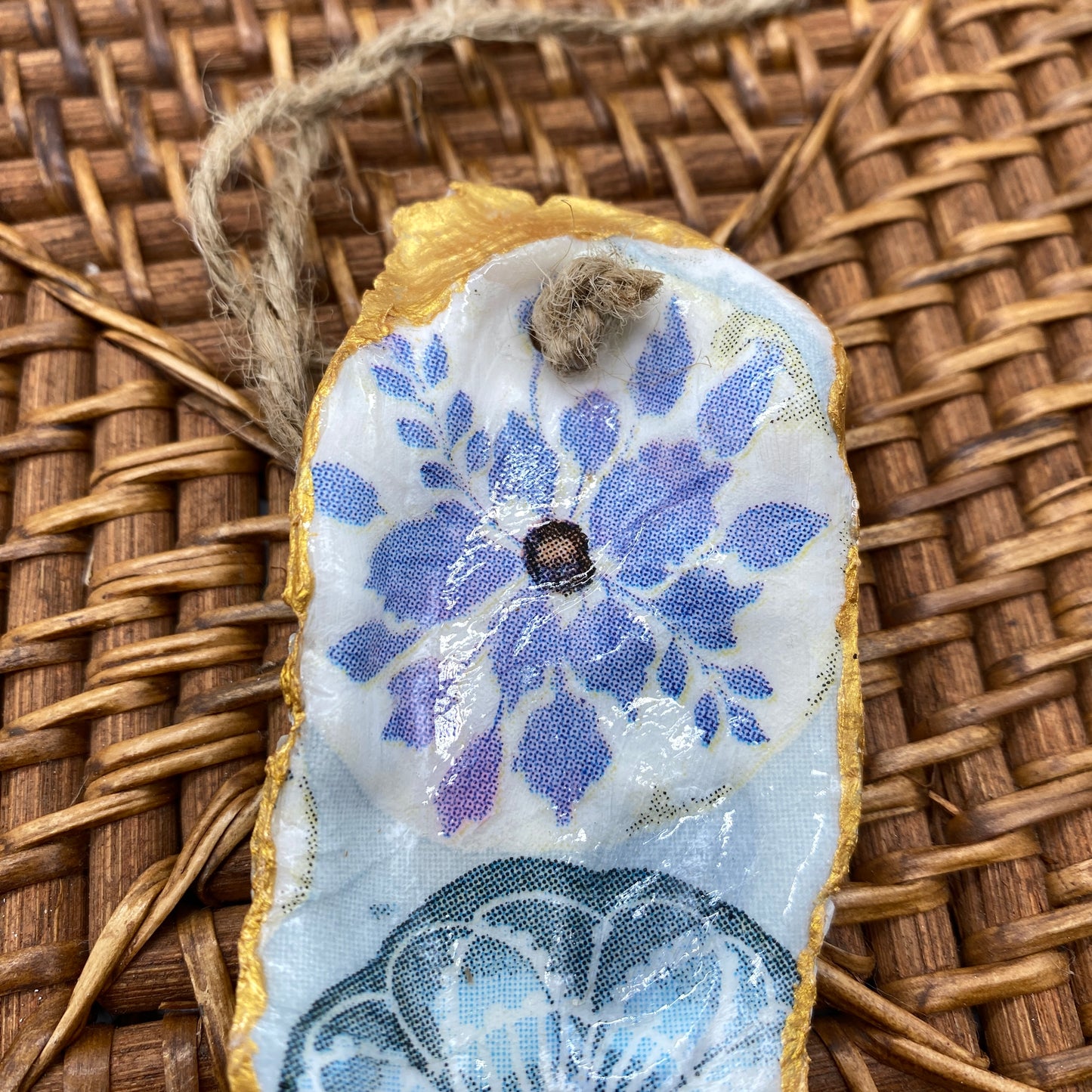 Small Oyster Shell Gilded Decoupage, Trinket Dish, Jewelry Tray, Gift, Ornament, Event Favor