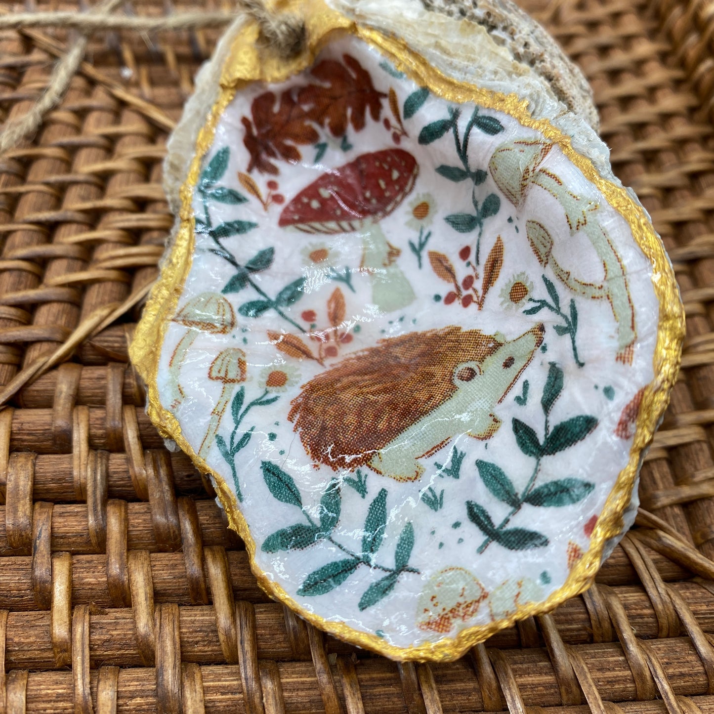 Medium Oyster Shell Gilded Decoupage, Trinket Dish, Jewelry Tray, Gift, Ornament, Event Favor