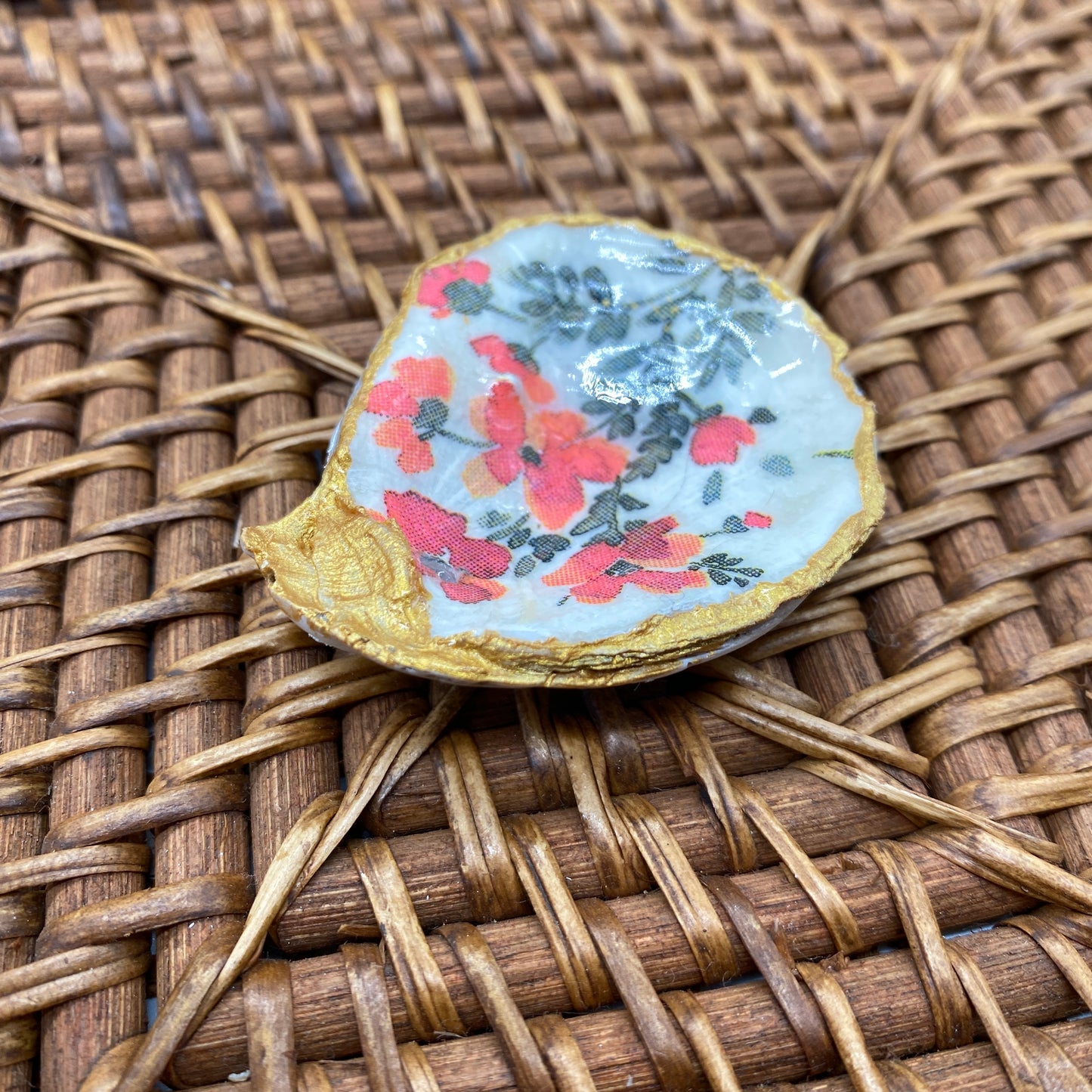 Small Oyster Shell Gilded Decoupage, Trinket Dish, Jewelry Tray, Gift, Ornament, Event Favor