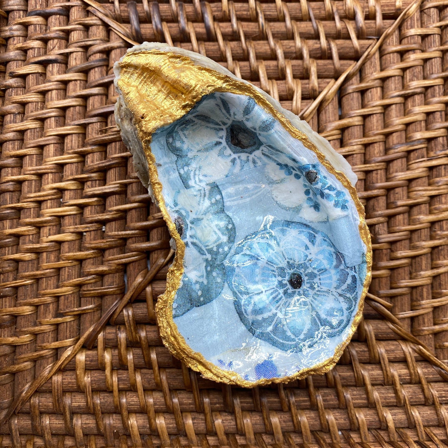 Medium Oyster Shell Gilded Decoupage, Trinket Dish, Jewelry Tray, Gift, Ornament, Event Favor