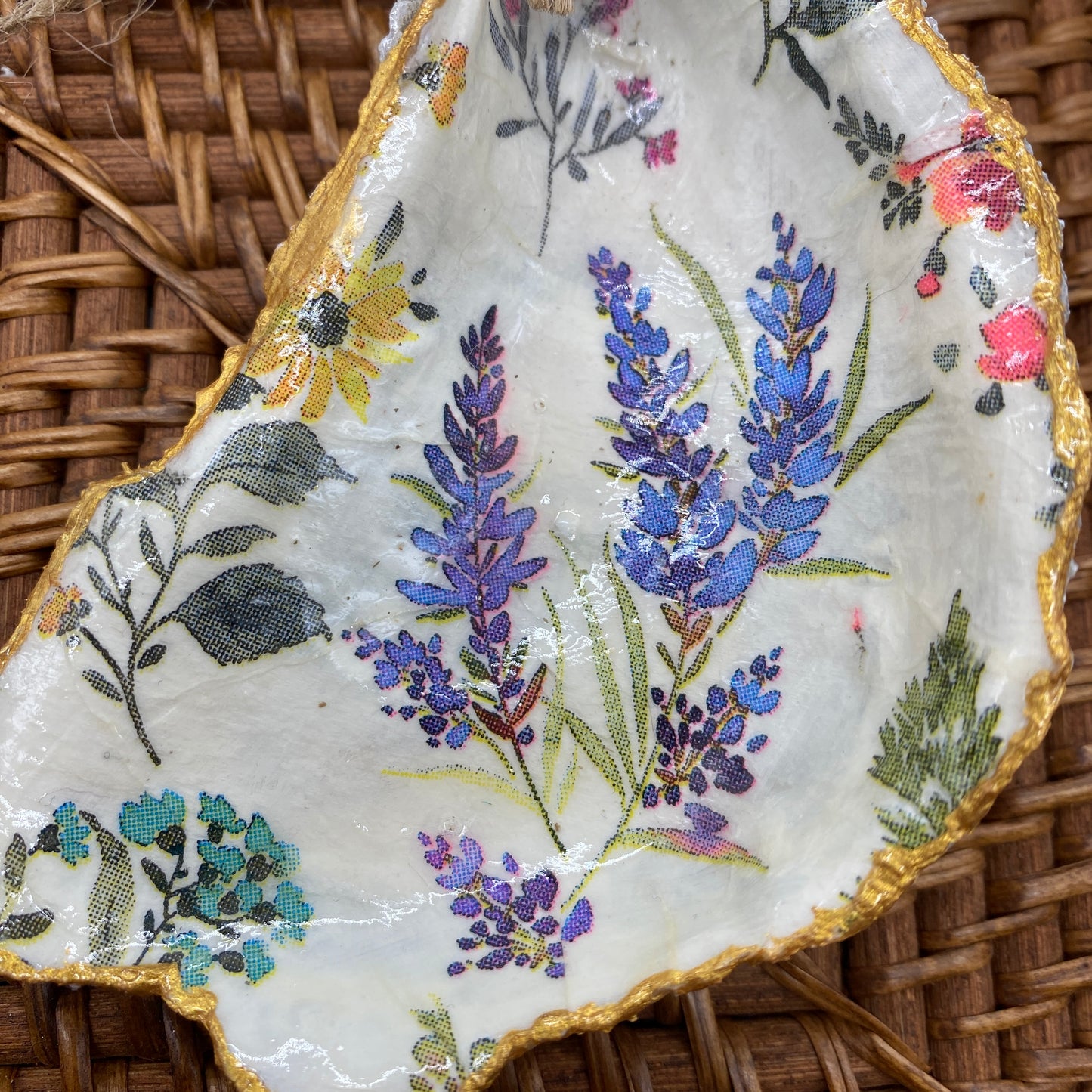 Medium Oyster Shell Gilded Decoupage, Trinket Dish, Jewelry Tray, Gift, Ornament, Event Favor