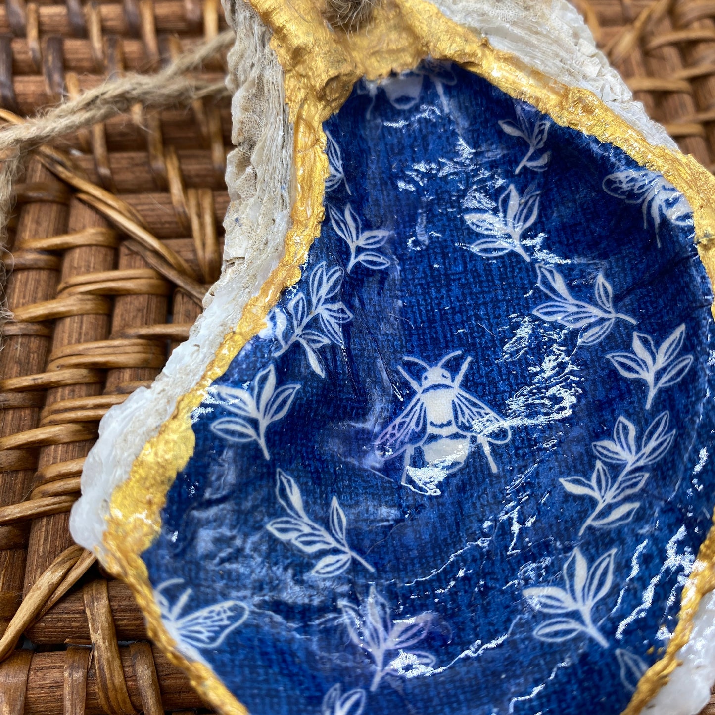 Medium Oyster Shell Gilded Decoupage, Trinket Dish, Jewelry Tray, Gift, Ornament, Event Favor