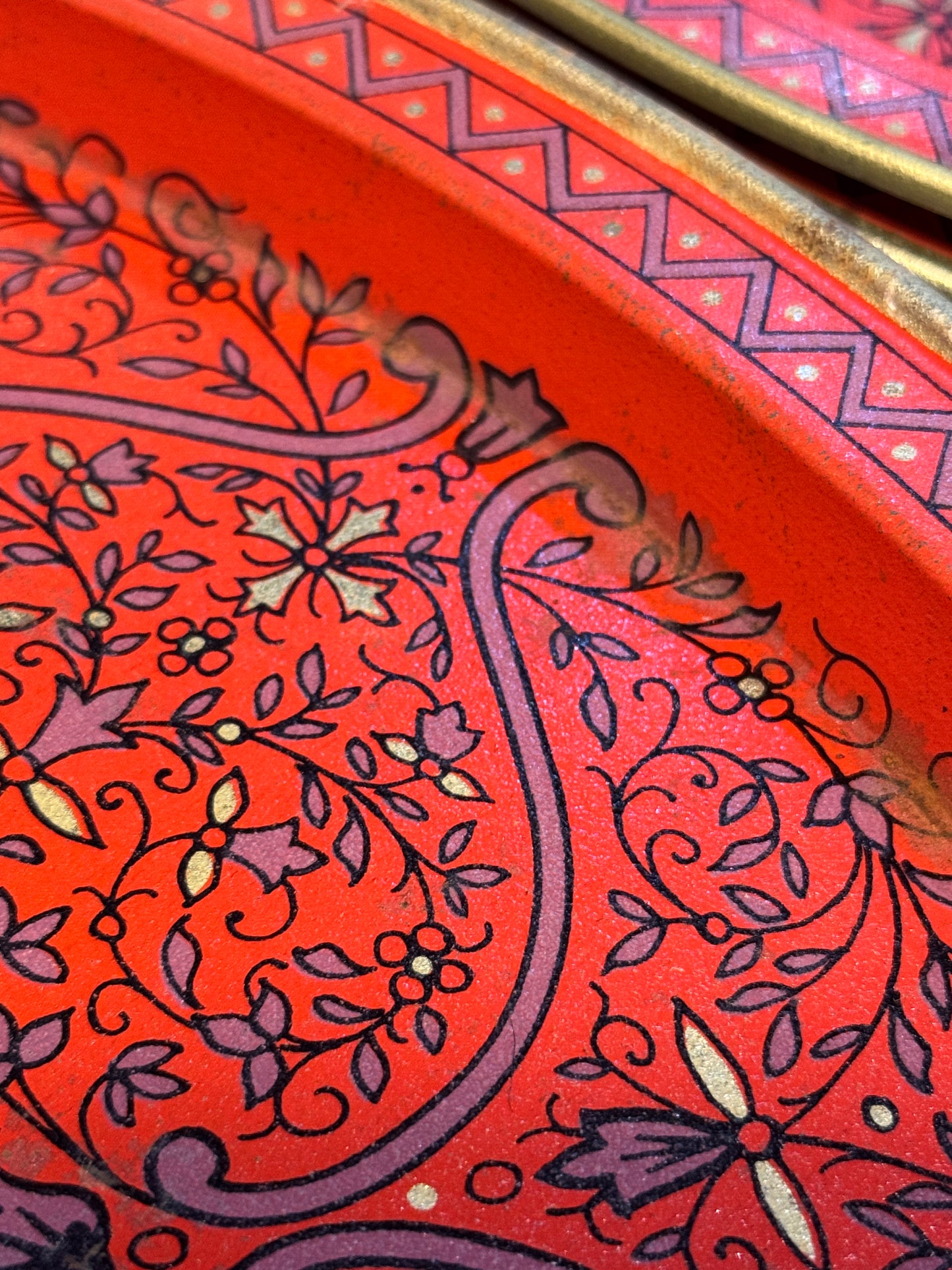 Set of (6) Six Mid Century Style Oval Tin Metal Serving Trays - Red / Gold / Purple Scroll Pattern