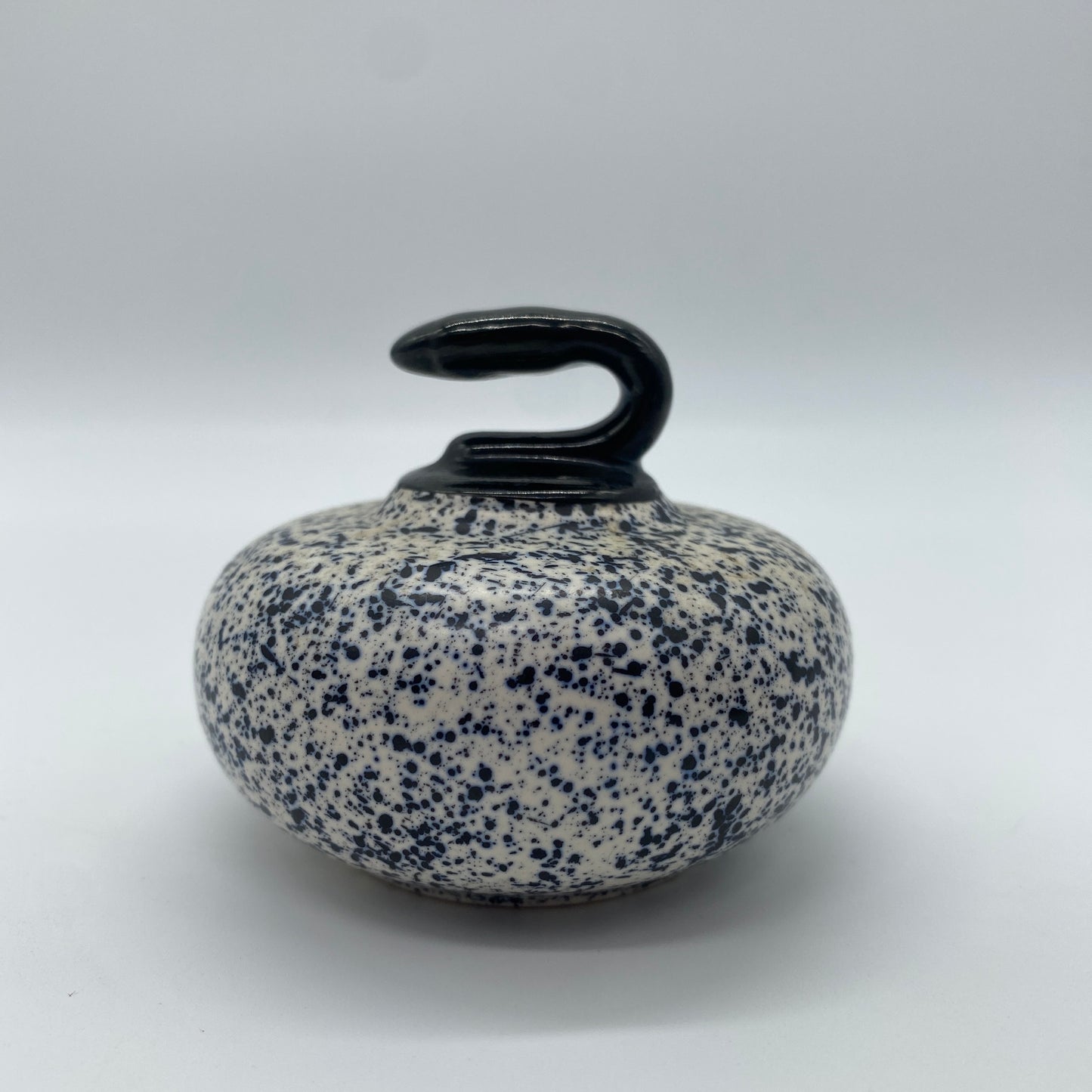 Beneagles Carlton Ware Puck Scotch Whiskey Decanter