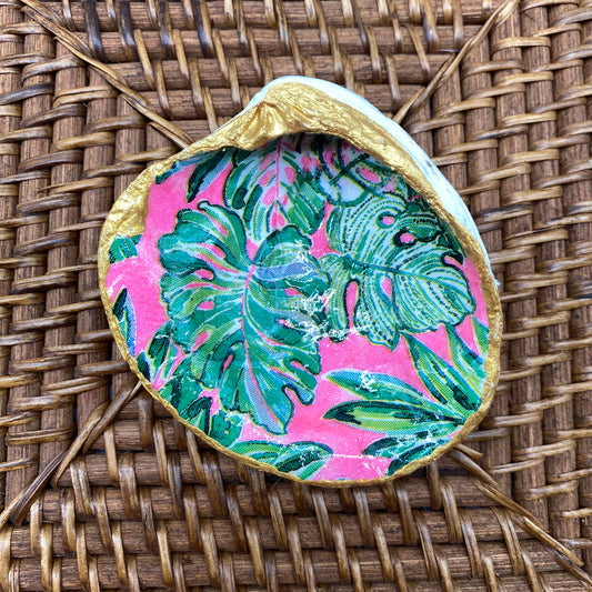 Medium Clam Shell Gilded Decoupage, Trinket Dish, Jewelry Tray, Gift, Ornament, Event Favor