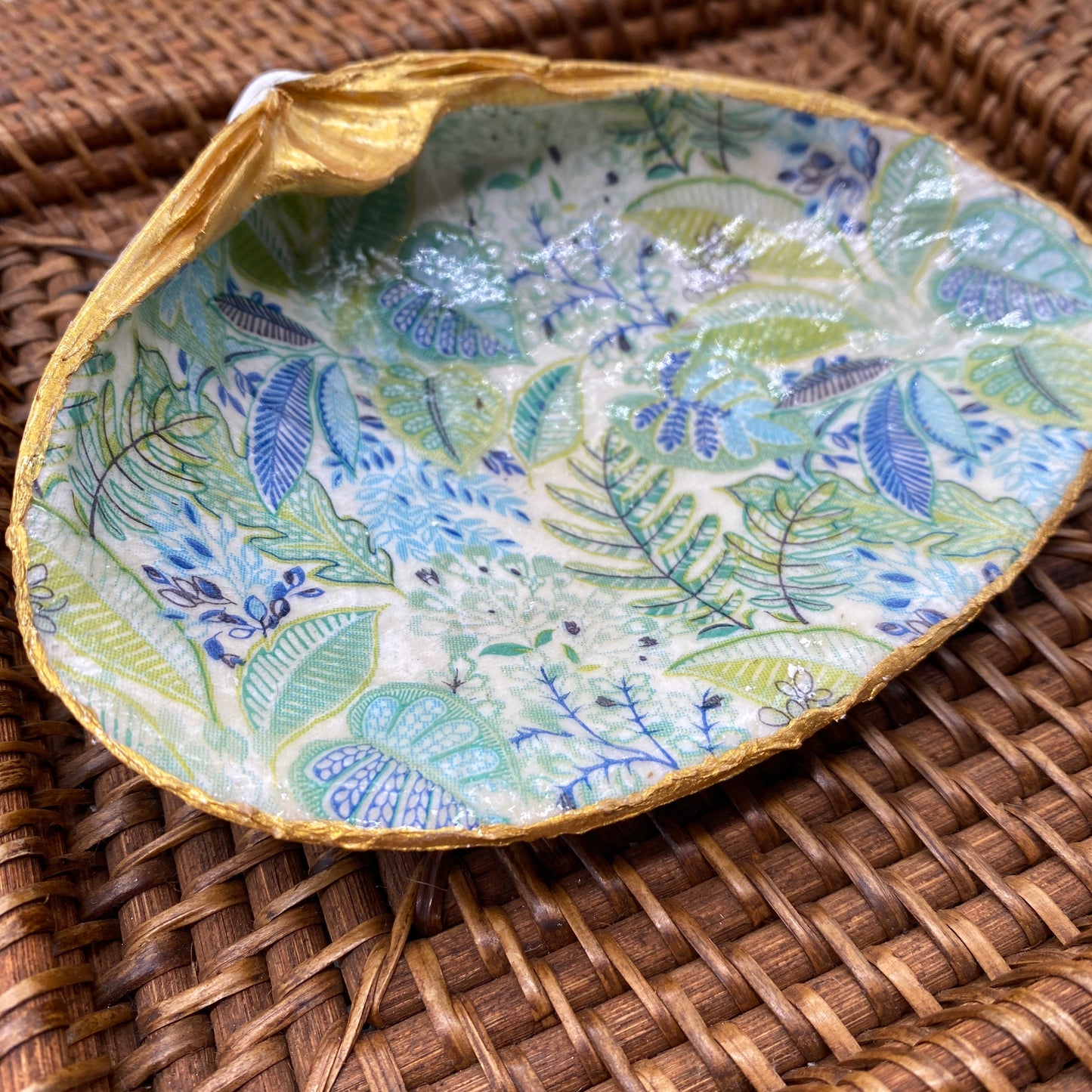 Large Clam Shell Gilded Decoupage, Trinket Dish, Jewelry Tray, Gift, Ornament, Event Favor