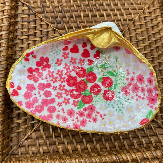 Large Clam Shell Gilded Decoupage, Trinket Dish, Jewelry Tray, Gift, Ornament, Event Favor
