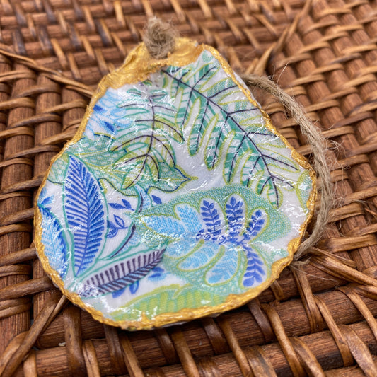 Small Oyster Shell Gilded Decoupage, Trinket Dish, Jewelry Tray, Gift, Ornament, Event Favor