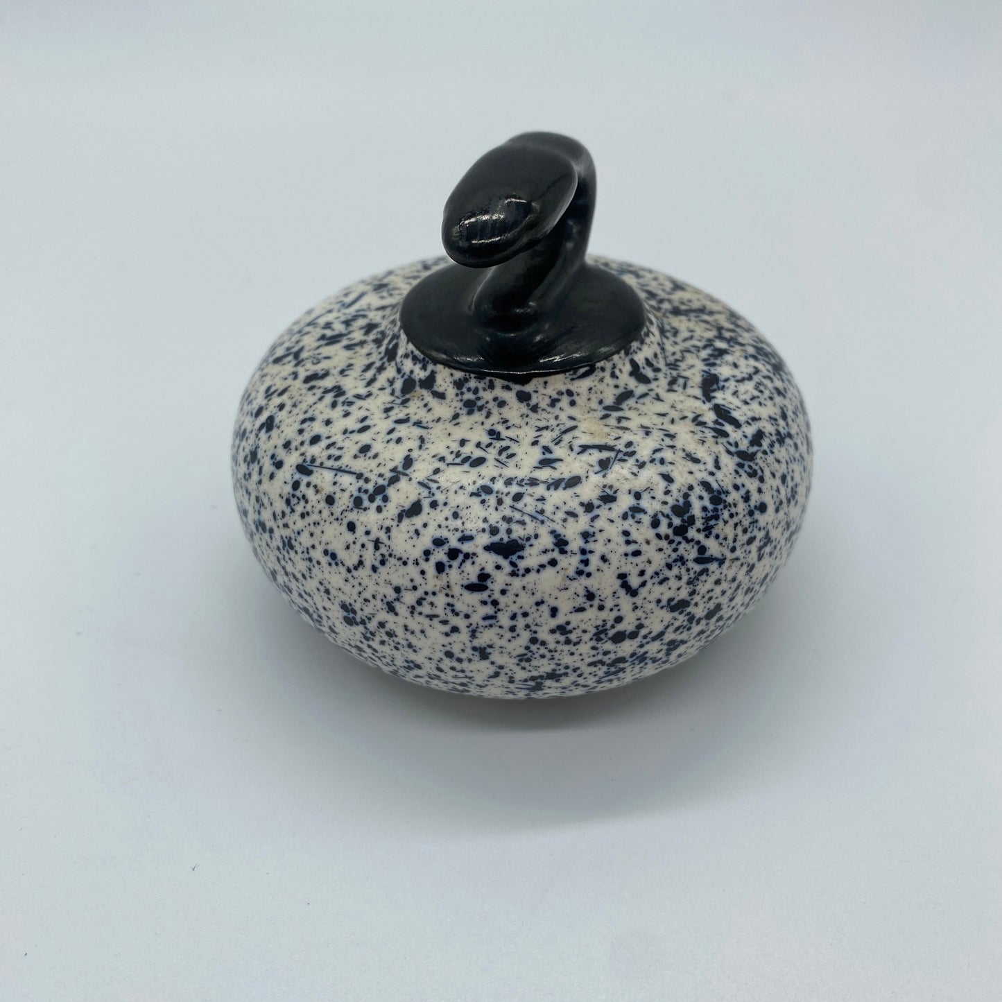 Beneagles Carlton Ware Puck Scotch Whiskey Decanter