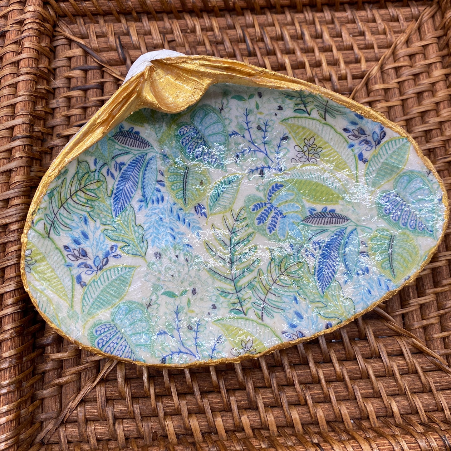 Large Clam Shell Gilded Decoupage, Trinket Dish, Jewelry Tray, Gift, Ornament, Event Favor